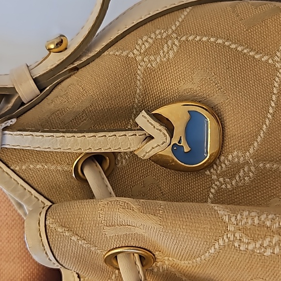 Dooney & Bourke Monogram Signature Drawstring Bucket Shoulder Bag White Leather - Picture 5 of 17